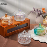 boîte bonbons cristal transparente rétro élégante blanches vintage orange bleu vert jaune gravé
