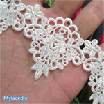 dentelle brodée polyester fleurs motif floral complexe mariage blanc rose beige