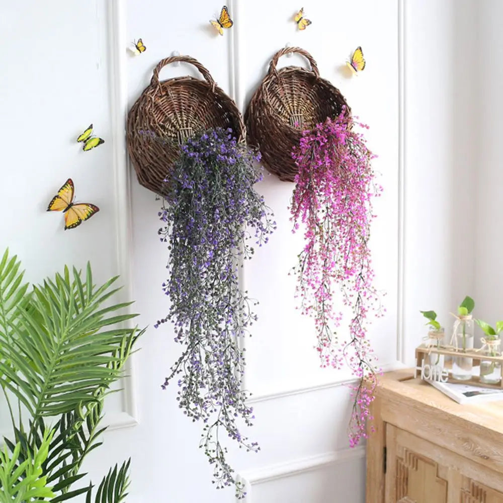 panier osier tressé marron clair traditionnel suspendu maison décoration fleurs pots jardin
