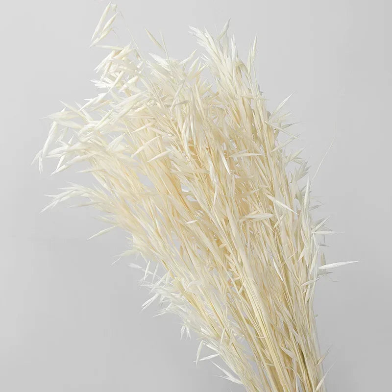 décoration intérieure plumes artificielles violet vert blanc orange jaune rose pâle naturel boho anniversaire