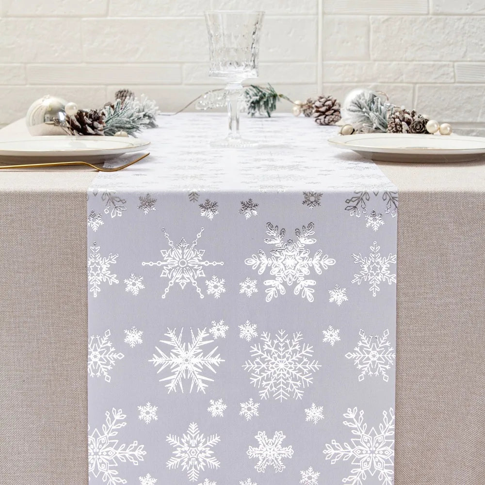 chemin table festif flocons neige noël gris clair blanc rouge doré festive