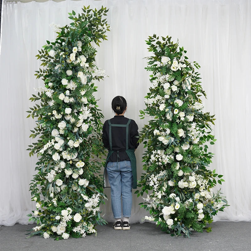 arche decorative fleurs artificielles blanc feuillage vert decoration mariage anniversaire exterieur classique eventos partys