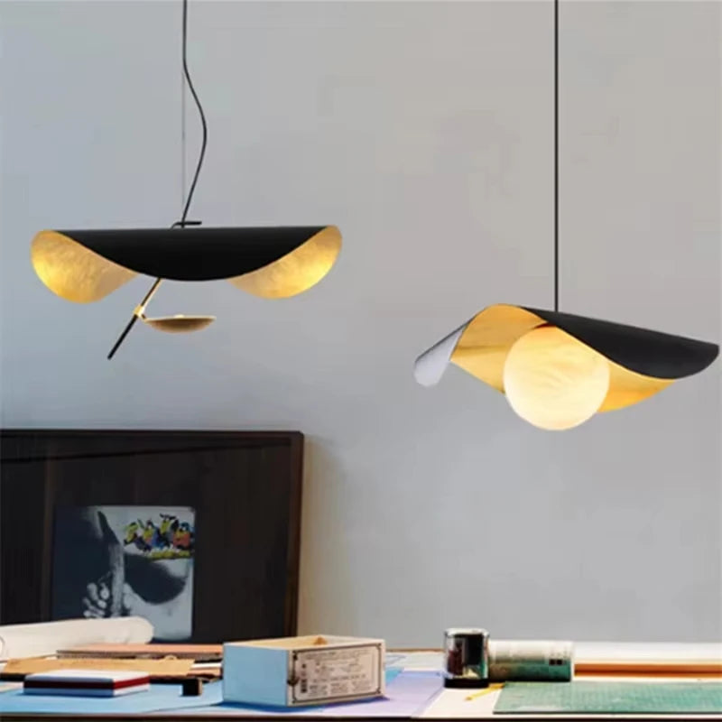 Lampe chevet design chapeau vue de côté