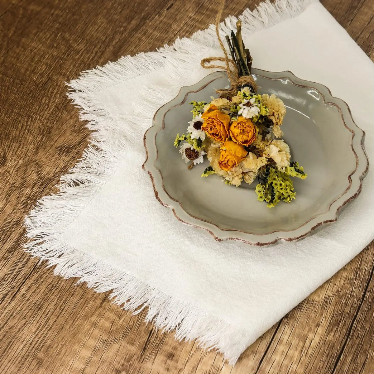 serviettes table réutilisables mélange coton lin violet gris blanc vert modernes élégantes franges adhésif