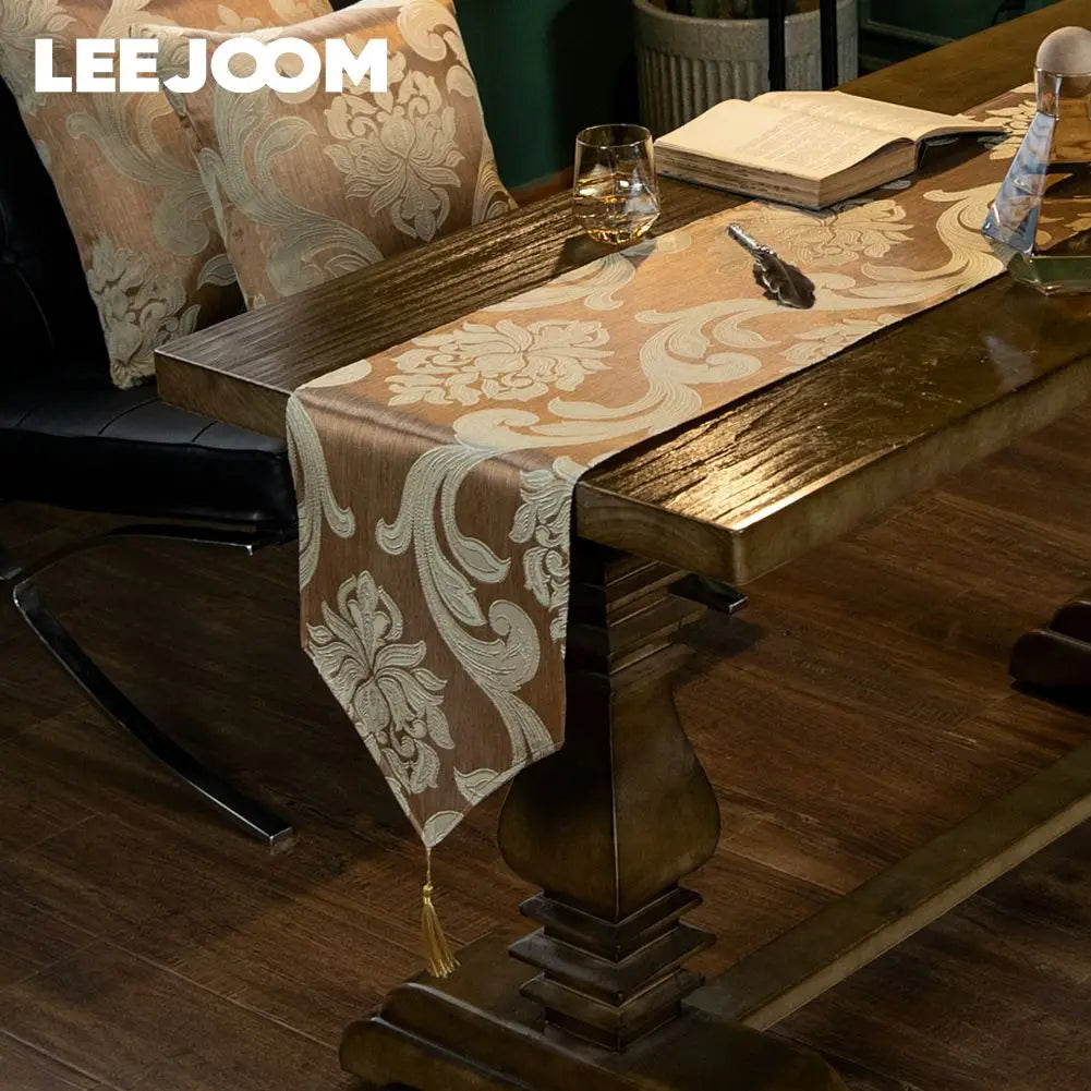 nappe décorative élégante motif floral marron beige doré tissu brodé relief maison runner table