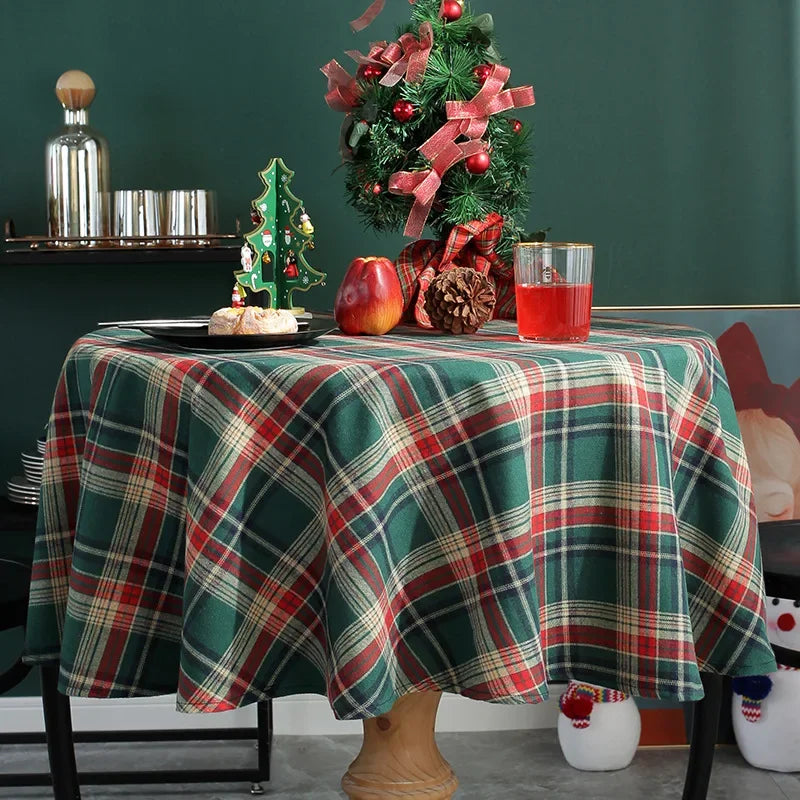 nappe décoration noël carreaux écossais classique vert rouge bleu beige table rond extérieur mariage