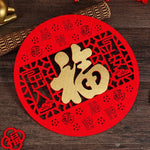 décoration murale artisanale rouge doré papier découpé caractère