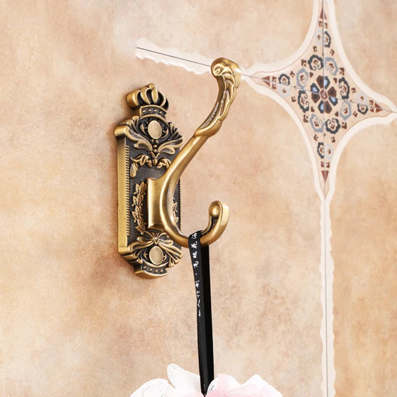 porte serviettes doré porte papier savon porte manteau ensemble salle bain finition antique bronze