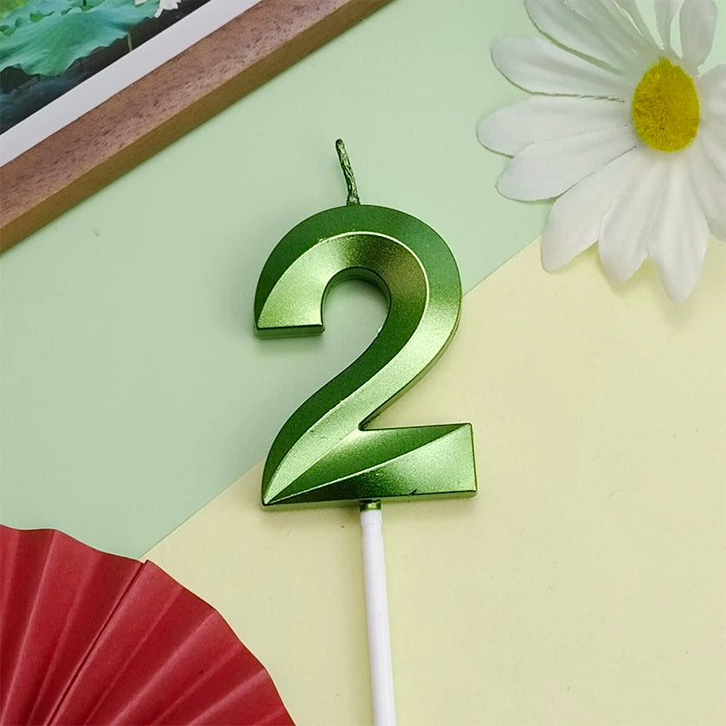 bougies vertes chiffres anniversaire moderne opalescent emballage happy birthday festive minimaliste