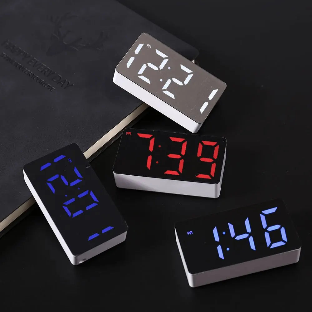 horloge numérique moderne horaire réveil led cadre minimaliste affichage nuit