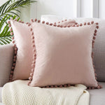 taies d'oreiller velours moderne gris jaune rose bleu blanc pompons non toxique polyester 45x45cm