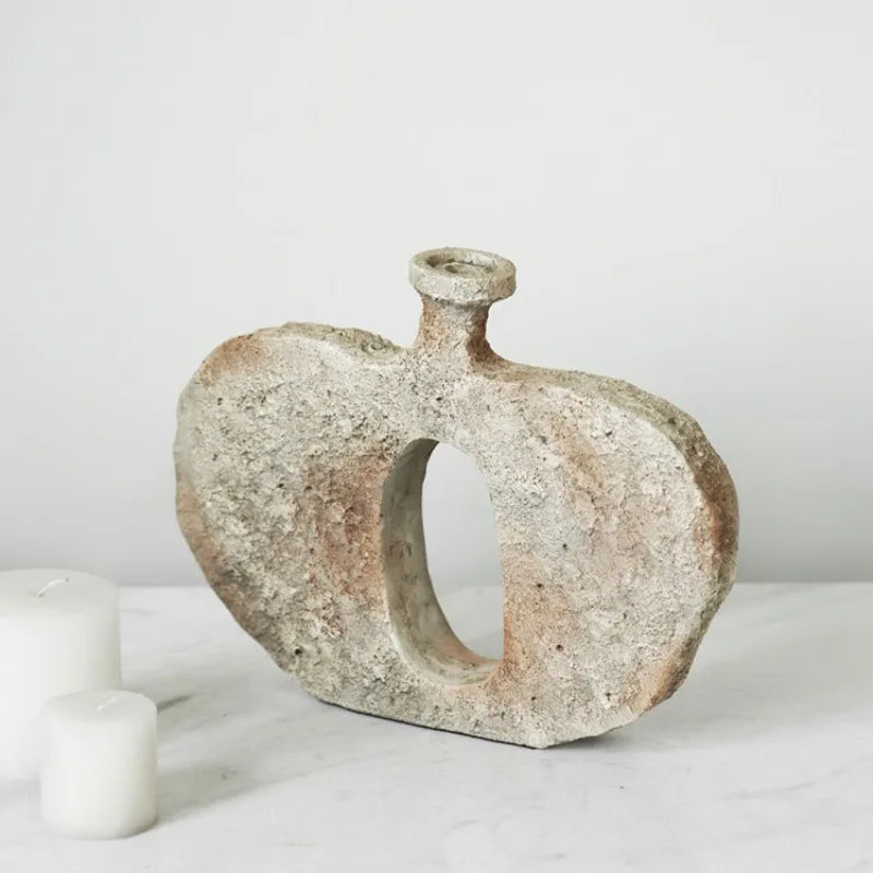 céramiques décoratives abstraites minimalistes sculpture intérieure bougies livres noir gris beige