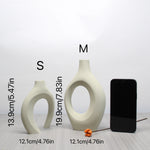 vases decoratifs blanc noir forme abstraite moderne minimaliste sculptural fleurs seches chambre salon