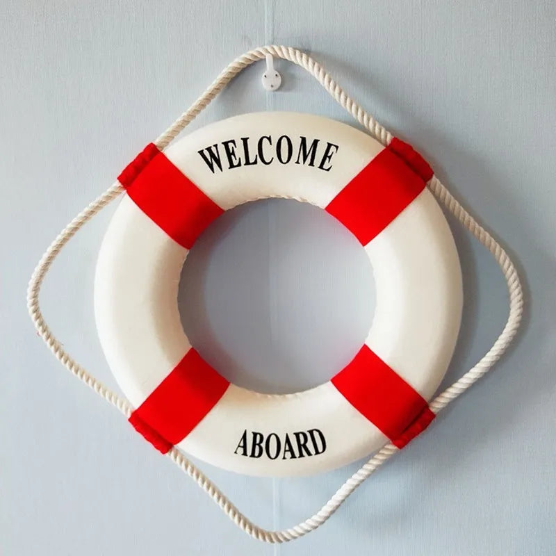 bouée décorative nautique rouge bleu corde rayures mur marine decorationintérieur