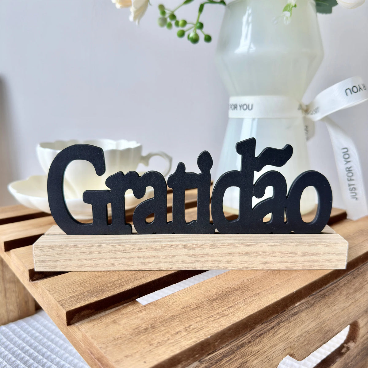 décoration murale lettres découpées modernes minimaliste bois noir gratitude famille amour