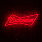 enseigne lumineuse néon logo budweiser grenouille couleur rouge bleu jaune vert fixations câble usb