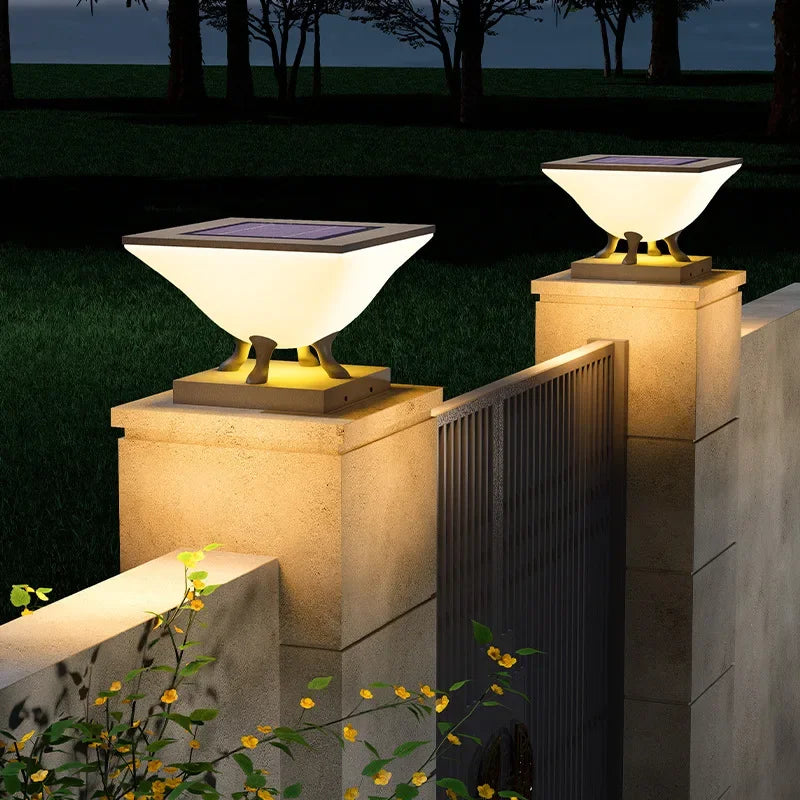 lumière solaire moderne pieds métalliques blanc gris contemporain minimaliste led