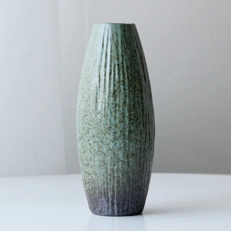vases céramique moderne rayures horizontales opaques gris vert noirs