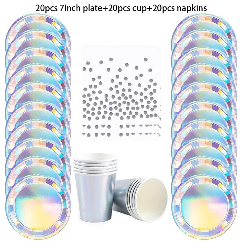 vaisselle jetable argentée moderne assiettes verres serviettes points noirs anniversaire mariage fêtes argentées