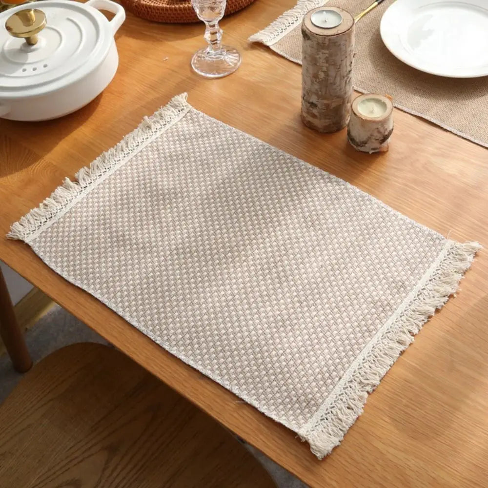nappes table lin beige blanc motifs géométriques franges rustique bohème chaleureux
