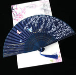 éventail pliant fleurs cerisier papillons art japonais traditionnel tassel couleur bleu rose
