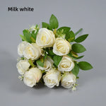 bouquet roses artificielles soie couleurs variées feuilles vertes modernes élégantes intérieur extérieur
