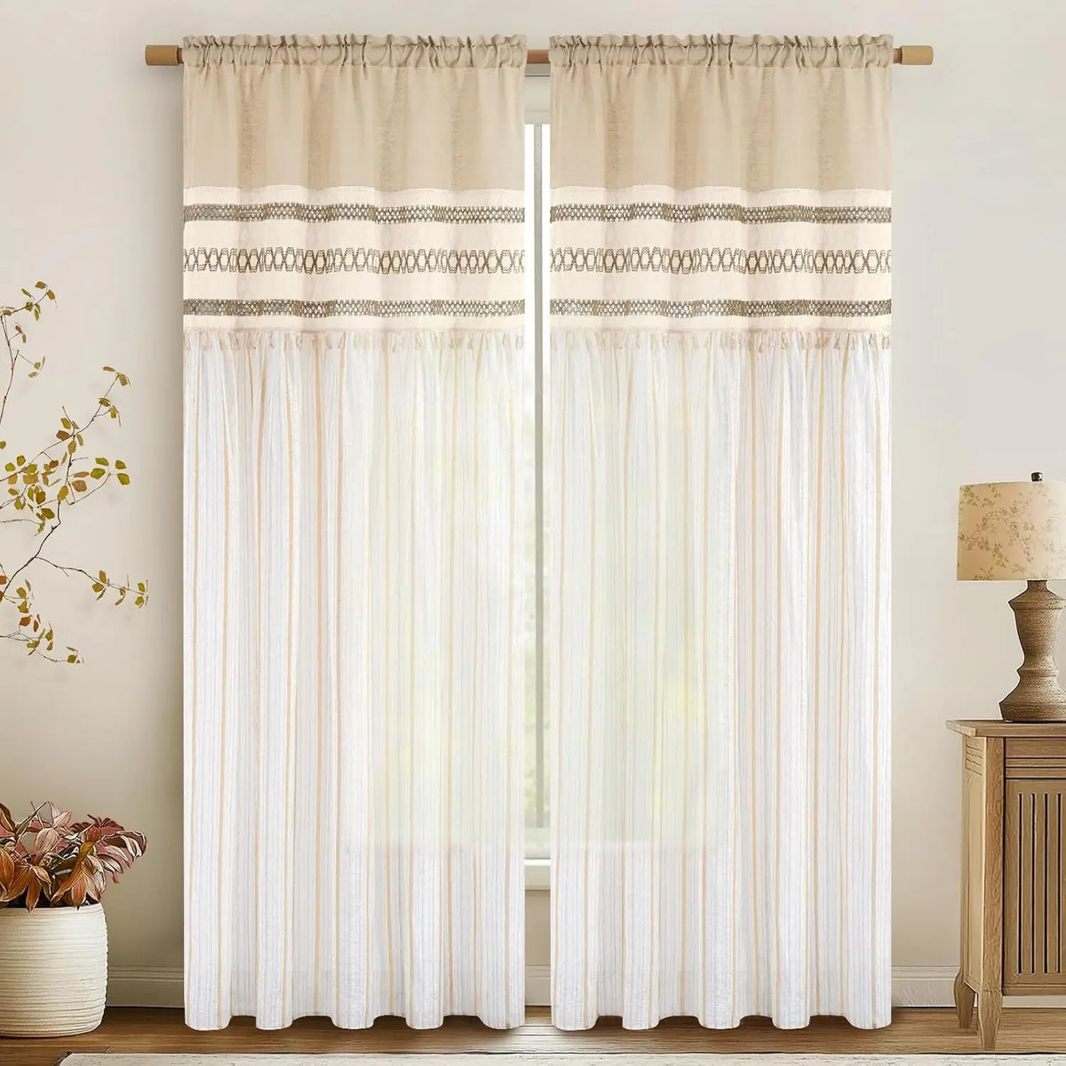 rideaux bohèmes semi translucides beige patchwork franges intérieur moderne