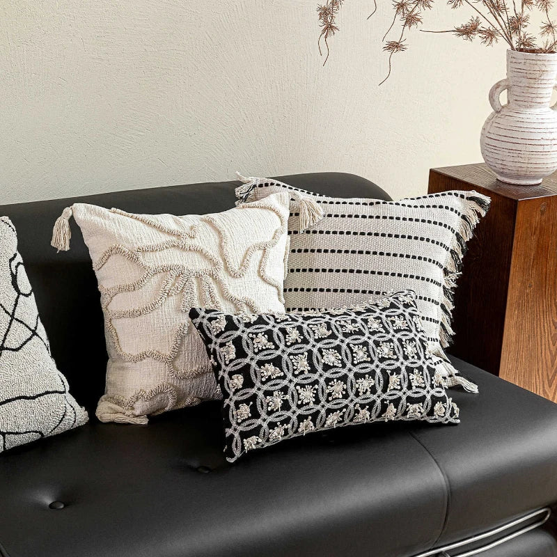 coussin noir blanc brodé géométrique moderne fixé 45x45cm décoration
