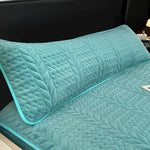 coussin long rectangulaire blanc gris bleu rose violet motif géométrique moderne lit chambre