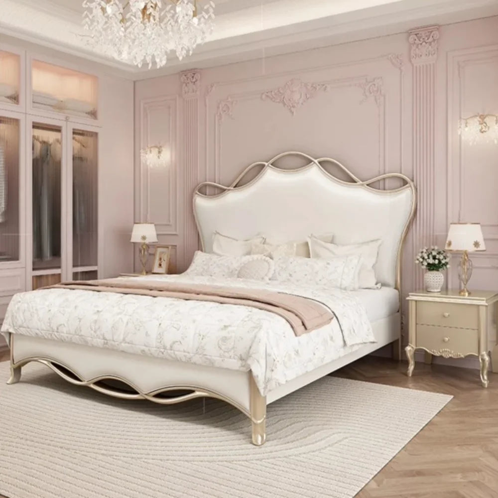 lit double cadre bois blanc détails dorés classique luxe chambre moderne meuble maison