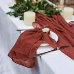 serviettes table bleu rose vert texture lin naturelle classique rustique bord effiloché