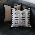 coussin moderne motif rayures beige bordure noire poly coton 45x45cm décoration intérieure sans rembourrage