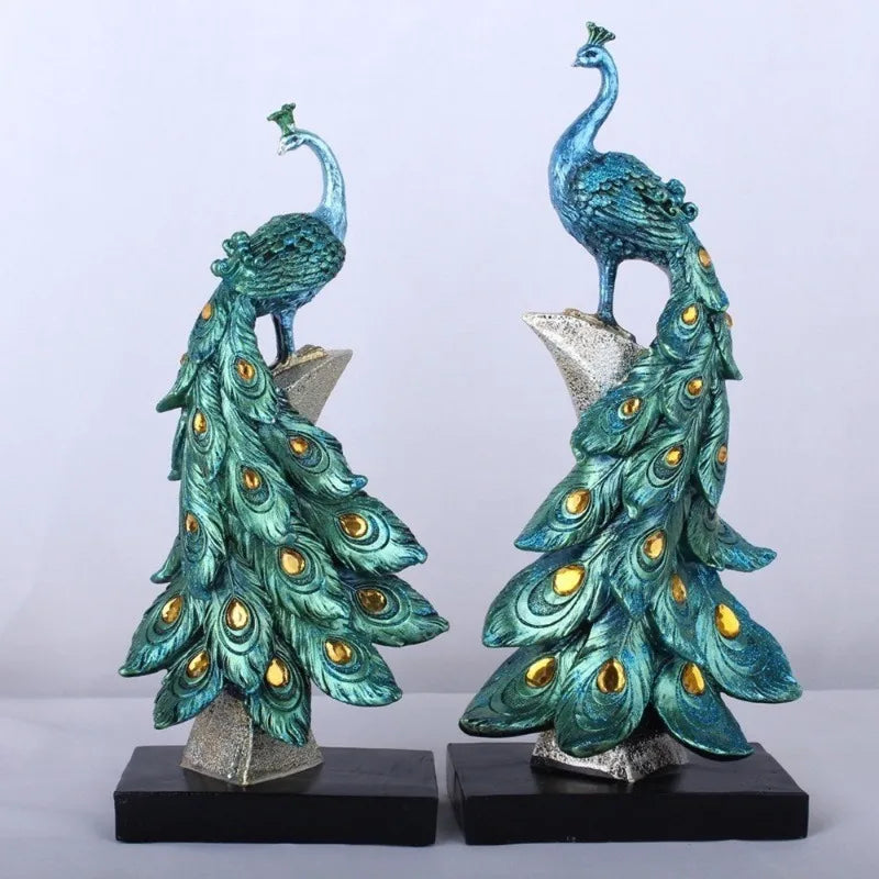statues oiseaux plumes dorées bleu vert artisanal décoration maison ornement cave vin salon unique