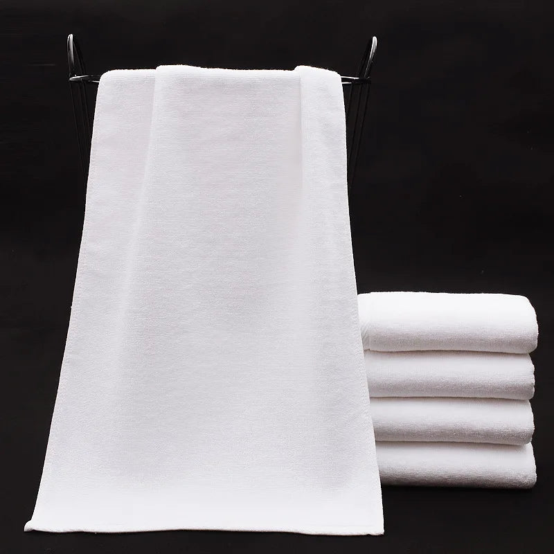 serviettes blanches coton épais absorption rapide dimension 35x75cm qualité haut gamme usage toilette texture