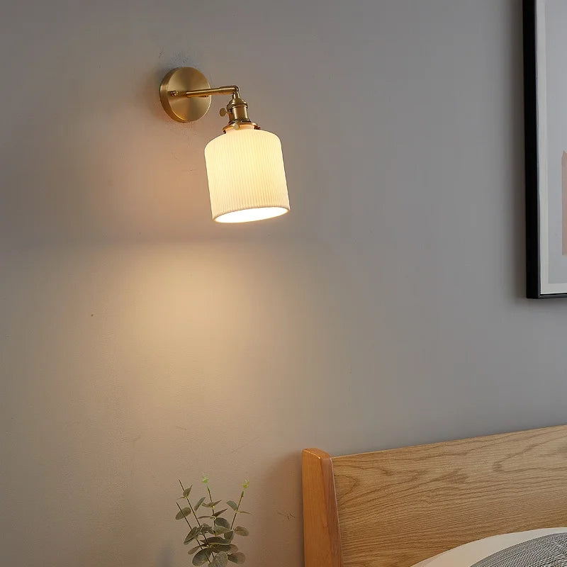 lampe murale moderne dorée blanche plissée fixée mur ampoule led e27 4w 60w
