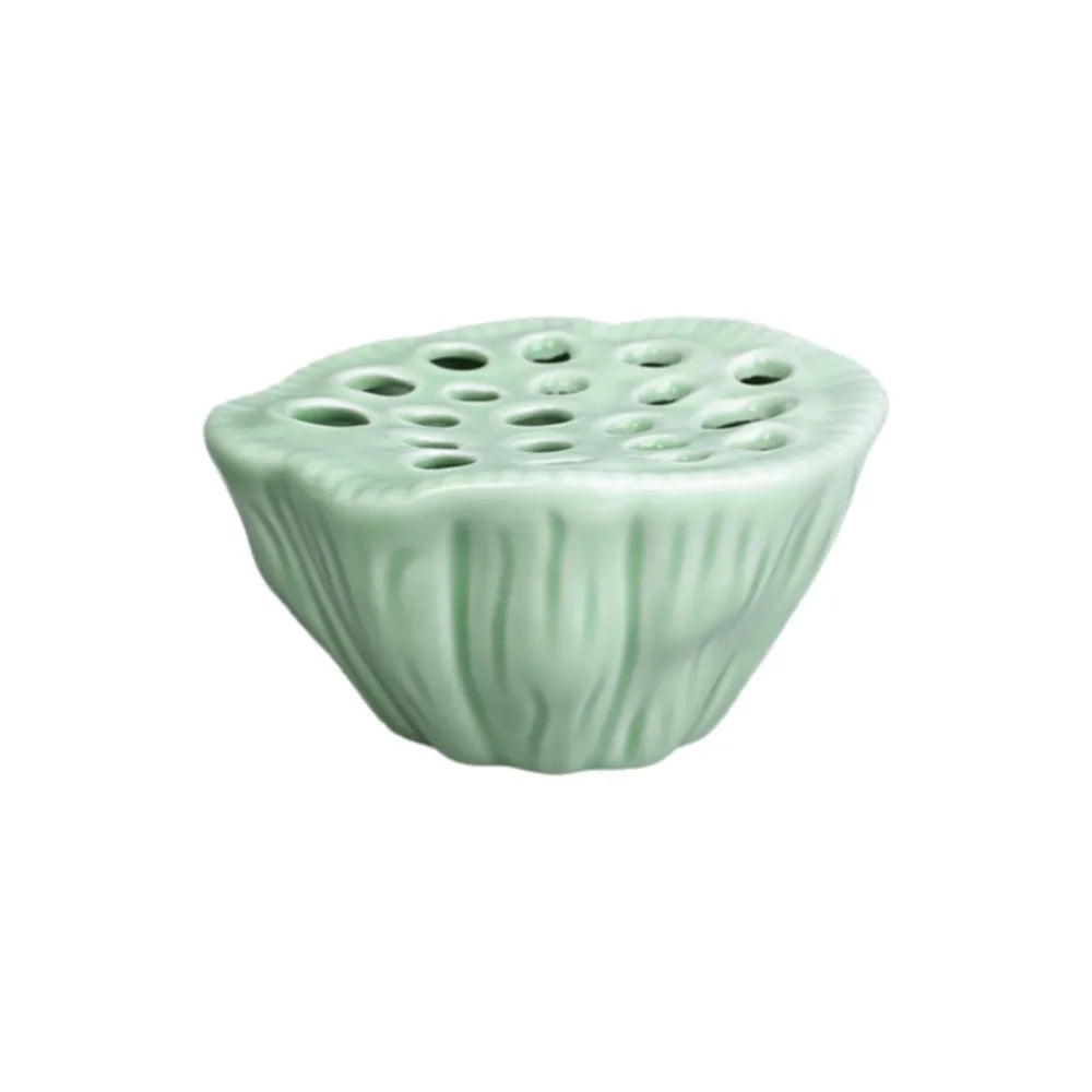 cache pot porcelaine bleu clair rose pâle vert pastel motifs perforations texture ondulée moderne