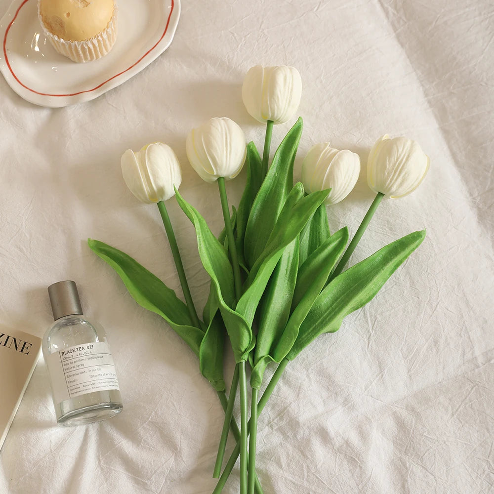 décoration intérieure moderne bouquet tulipes artificielles blanc vert 39cm mariage maison