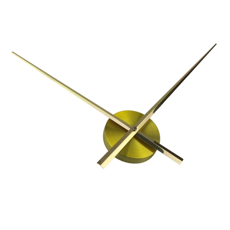 horloge murale moderne mécanisme aiguille métal doré argenté minimaliste nature morte