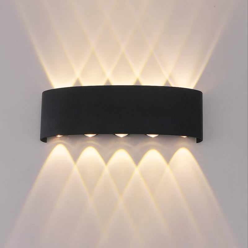 applique murale moderne led noir jaune lumiere mur triangulaire minimaliste fixee mur points lumineux