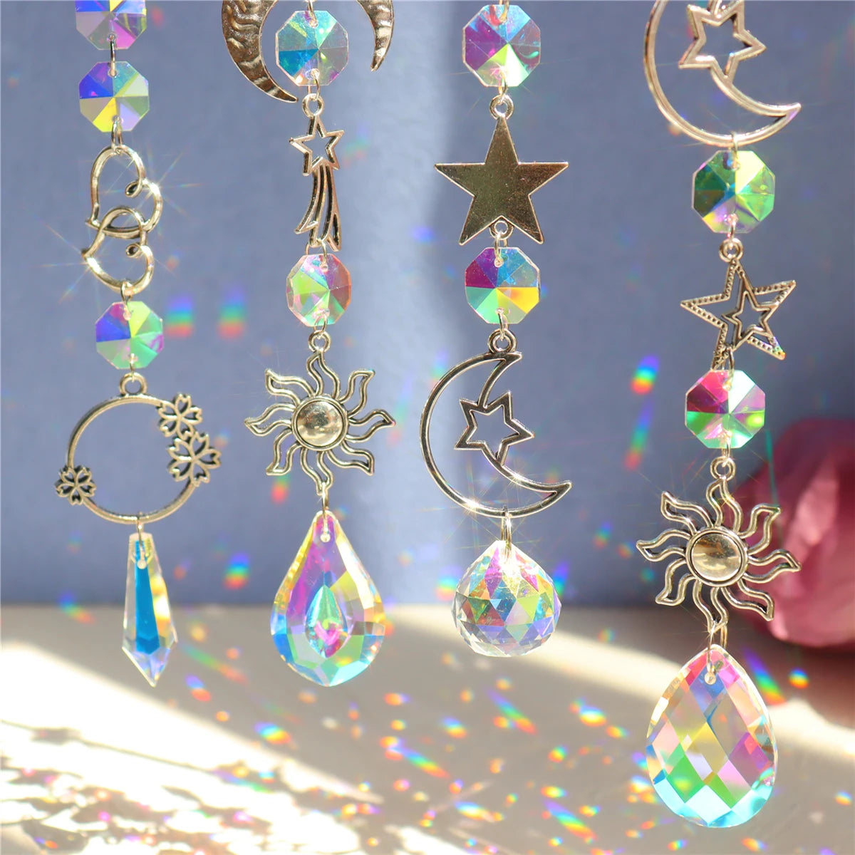 guirlande décorative cristaux célestes soleil lune étoile arc ciel chaîne métallique boho
