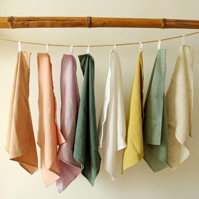 serviettes table lin rose vert blanc jaune beige rustique minimaliste texture froissée aspect naturel