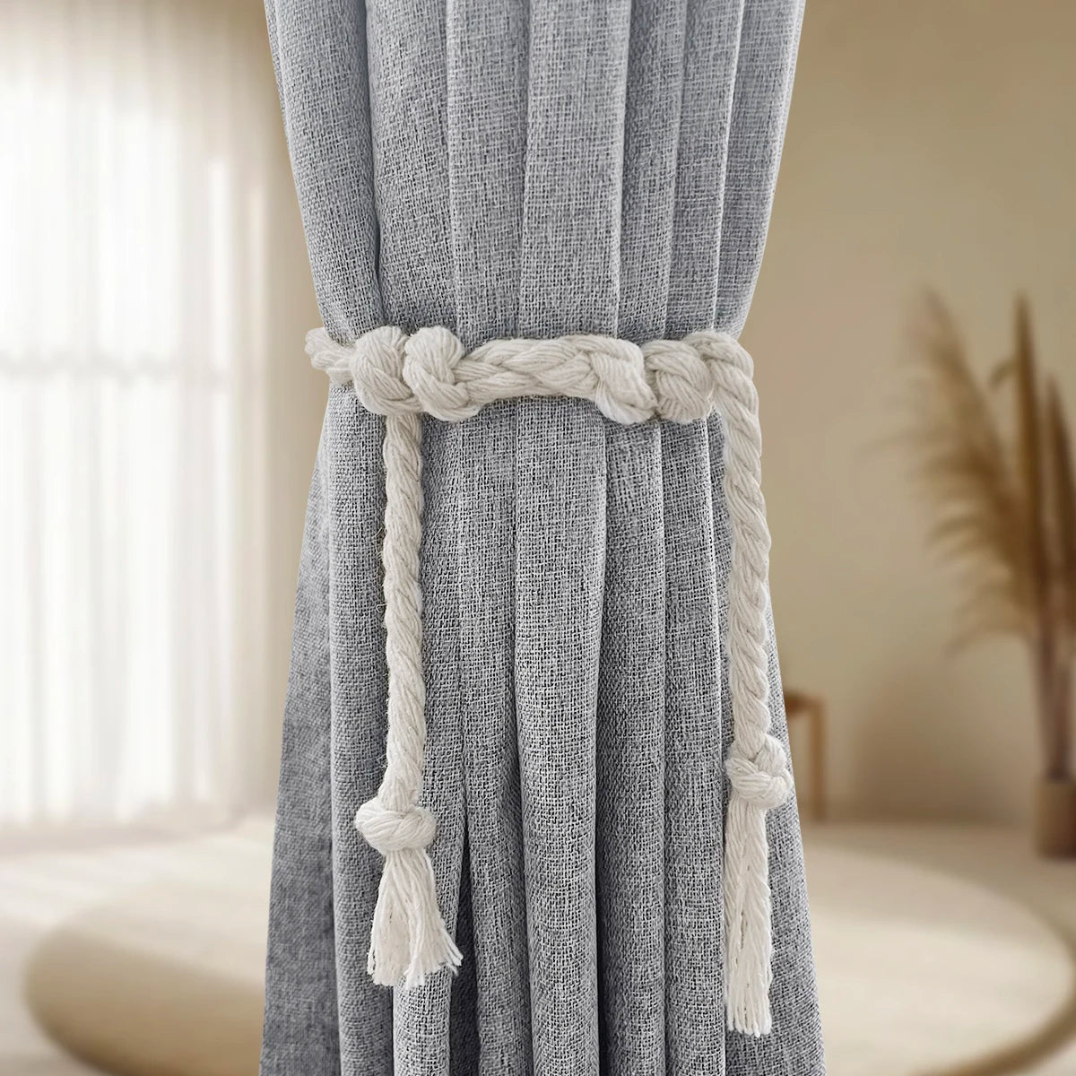 rideau texturé lin gris clair opaque moderne tringle minimaliste chambre salon
