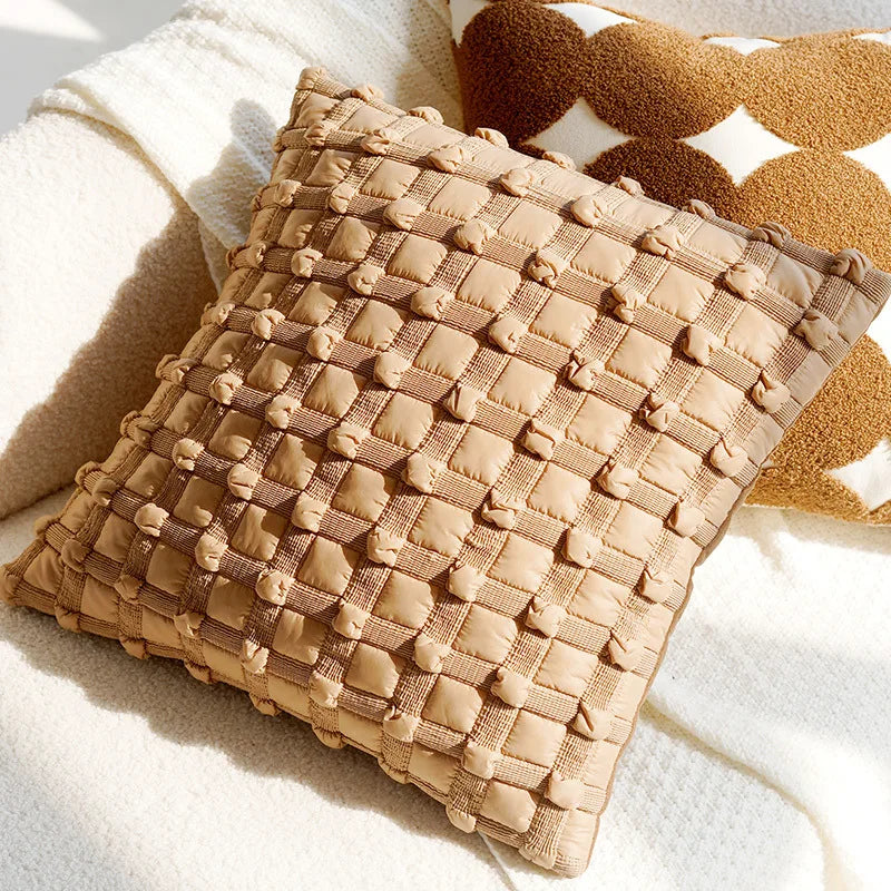 coussins patchwork marron beige motifs géométriques imprimé léopard contemporain polyester coton respectueux environnement non