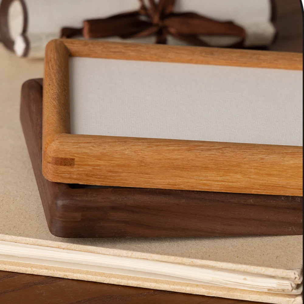cadre photo bois minimaliste marron clair blanc decoration intérieur japonais rustique