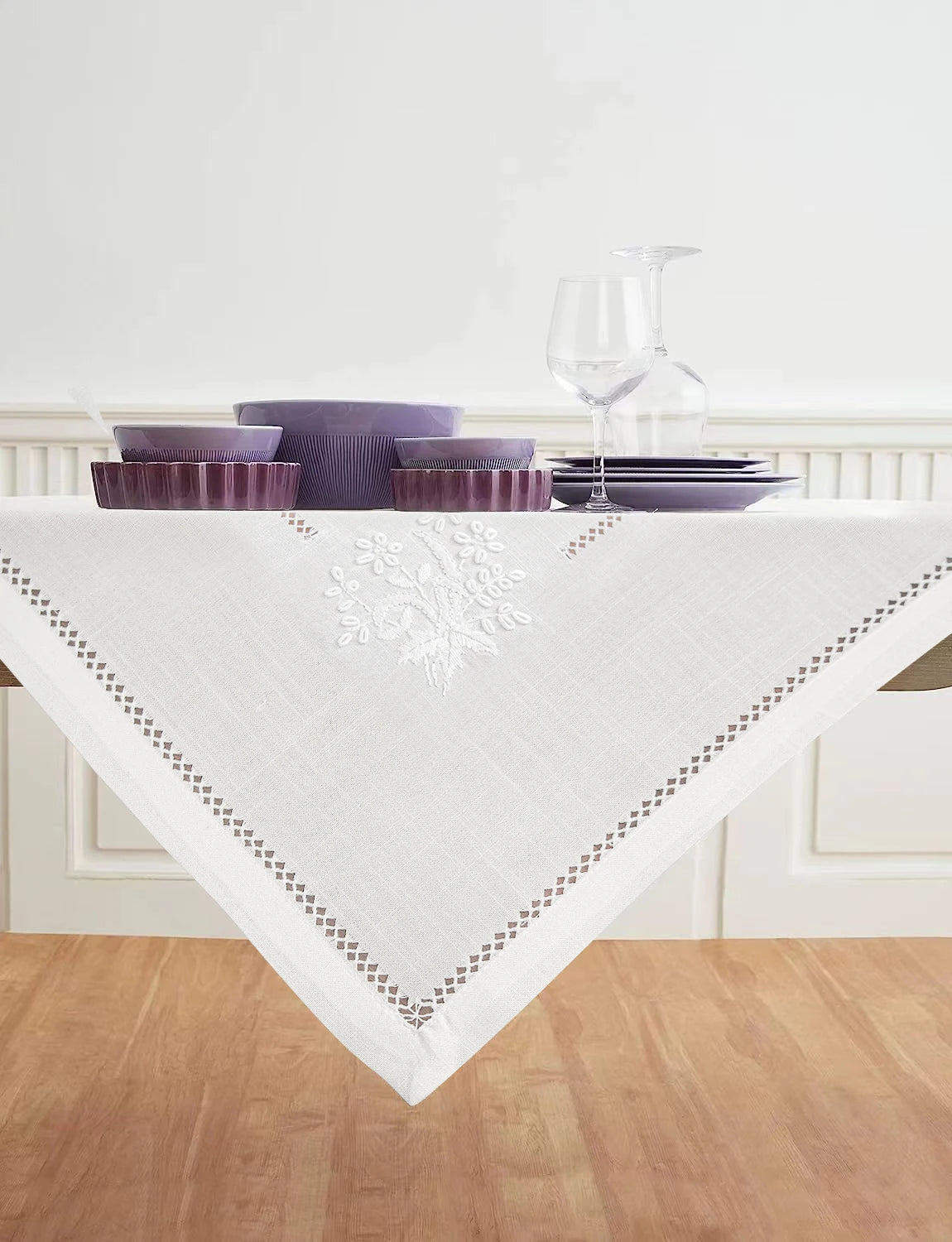 nappe coton brodée blanche beige bleu table élégante mariage fête printemps été
