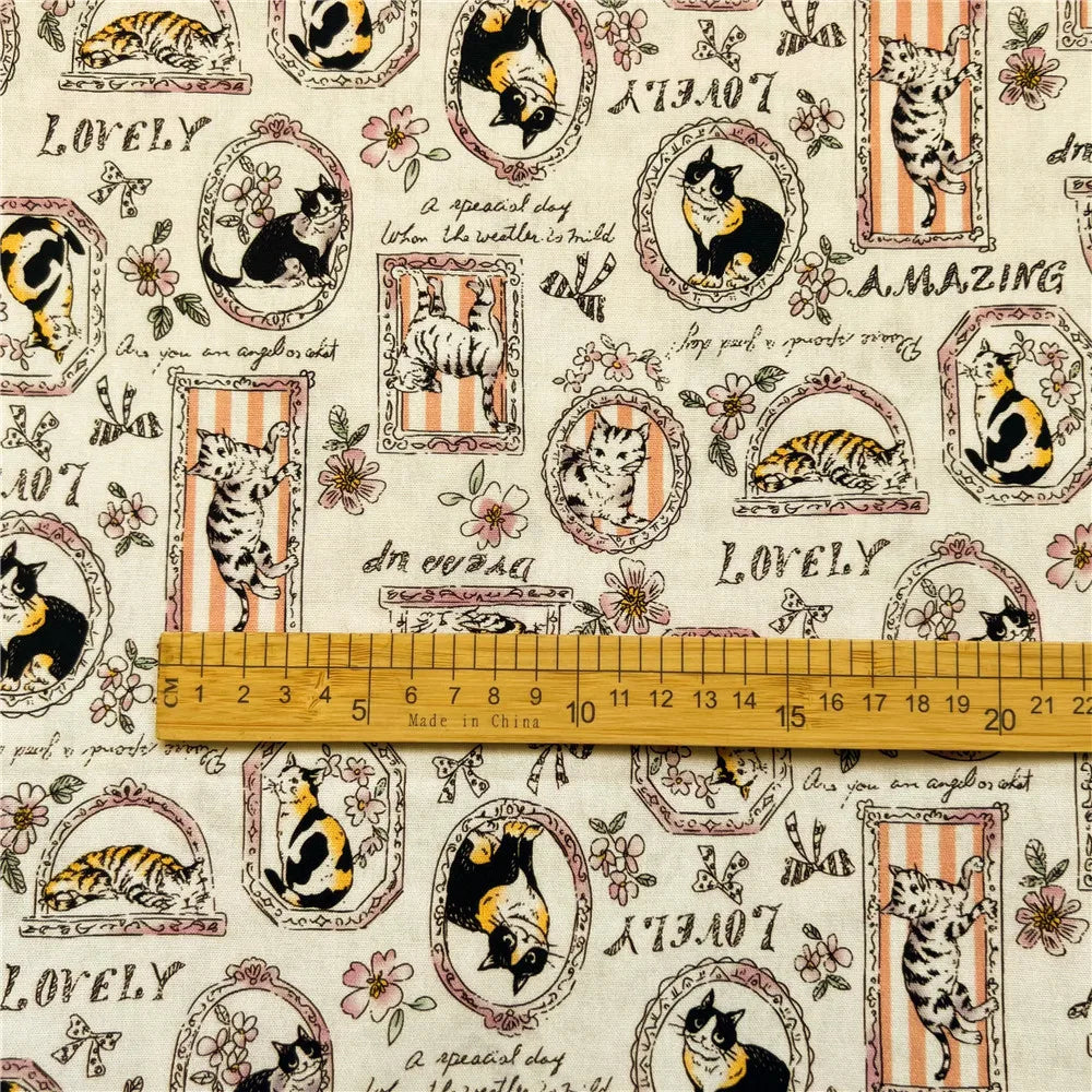 tissu imprimé chats cadres fleurs vintage romantique beige noir orange rose blanc