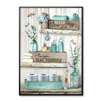 toile d'art rustique vintage bouteilles serviettes fleurs blanc bleu clair beige vert clair mural