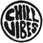 tapis rond noir blanc CHILL VIBES lettres texturées doux moderne salon chambre