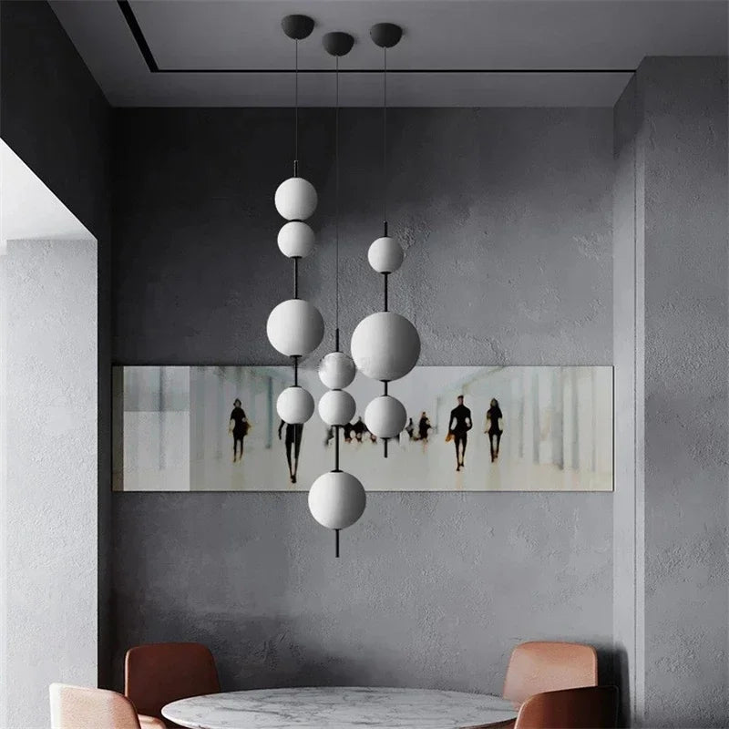 Suspension lumineuse moderne sphères blanches opaques 80cm 85cm 103cm lumière froide neutre chaude