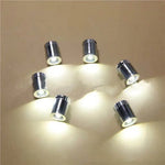 petites lampes led argentées éclairage moderne minimaliste vissées surfaces extérieuresintérieur
